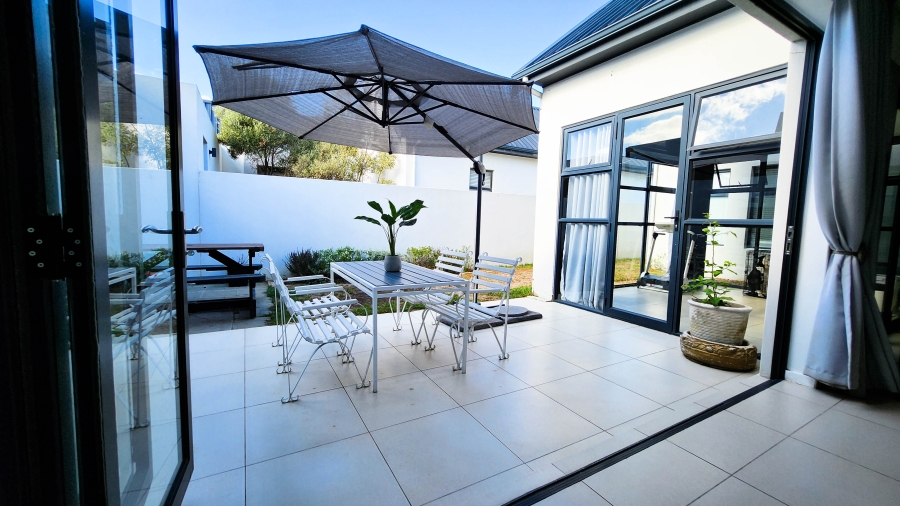 To Let 3 Bedroom Property for Rent in Sitari Country Estate Western Cape